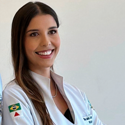 Dra. Isabela Caires Gasperazzo